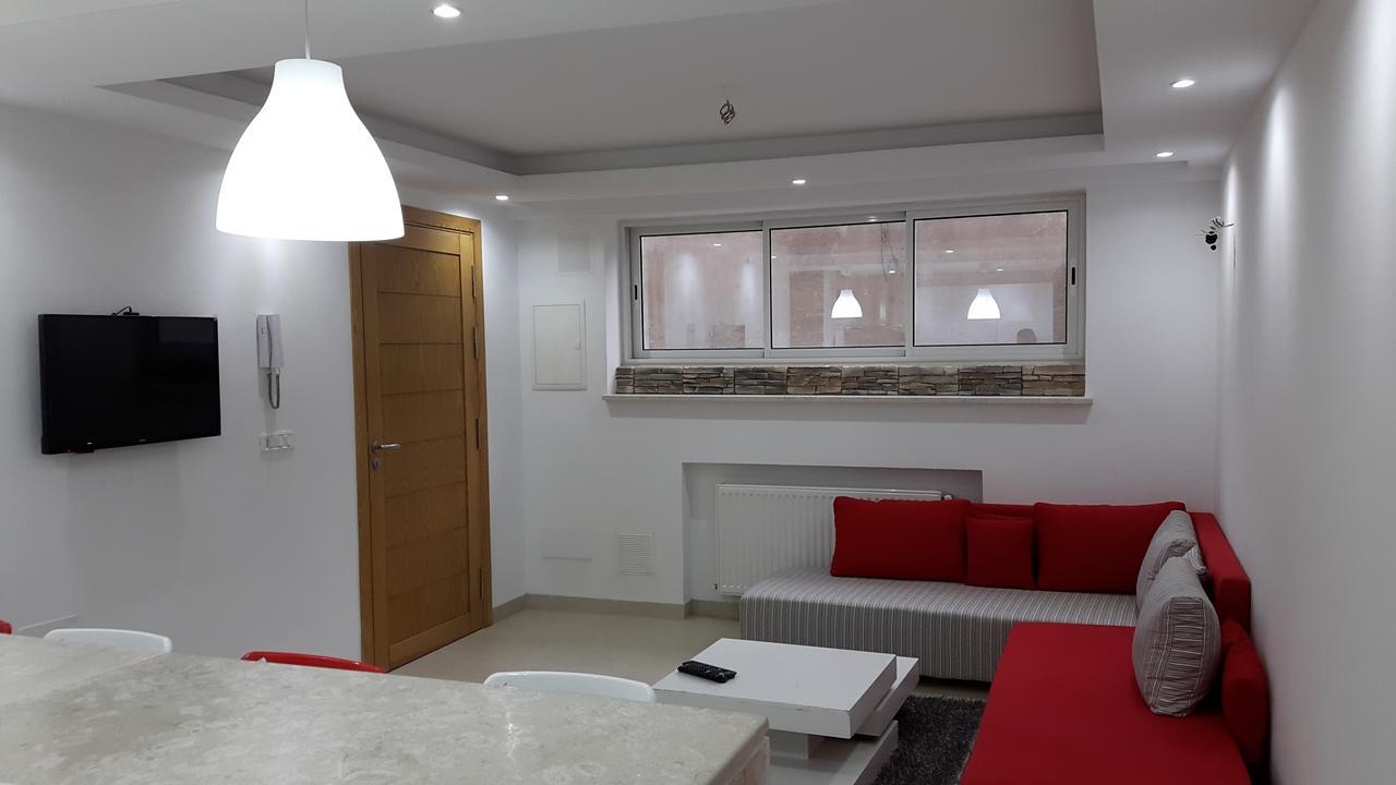 Ain Zaghouan Apart In Front Of Tunis Mall Lac 2 Apartment Exterior foto