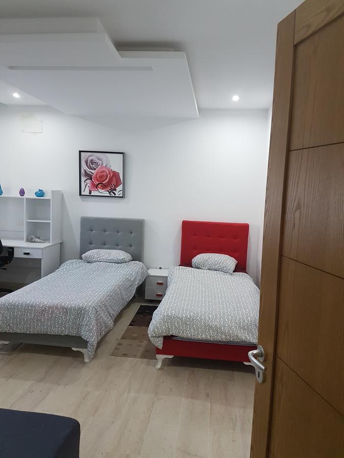 Ain Zaghouan Apart In Front Of Tunis Mall Lac 2 Apartment Exterior foto