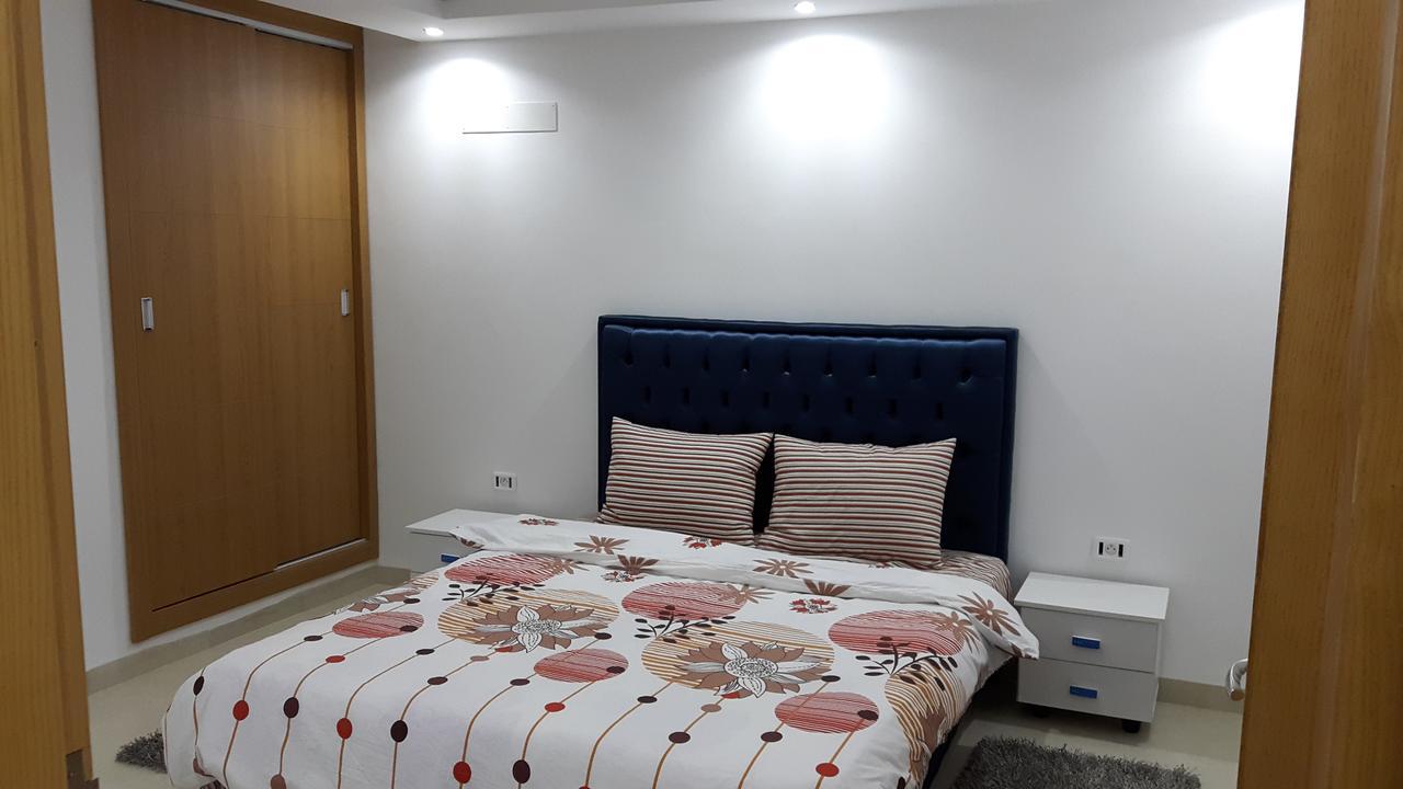 Ain Zaghouan Apart In Front Of Tunis Mall Lac 2 Apartment Exterior foto